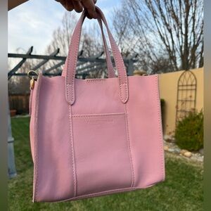 Portland Leather Goods Lola Crossbody in Vintage Pink